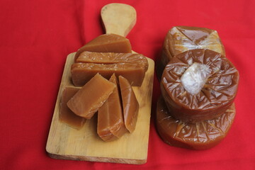 kue keranjang imlek