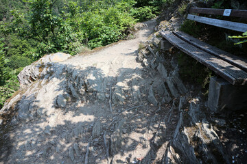 Viewpoint with bench - Rheinsteig - between Saint Goarshausen and Kamp-Bornhofen - Hesse - Germany