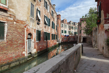 Away from the crowds of tourists, Venice boasts many beautiful neighborhoods and parks to explore.