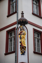 Frankfurt Neue Altstadt, Madonna an der Hausfassade © P. M. Ebel