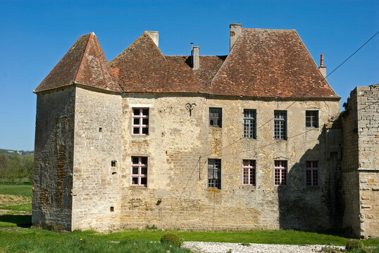 Chateau XIIe et XVe, Eguilly, 21, Cote d'Or, France