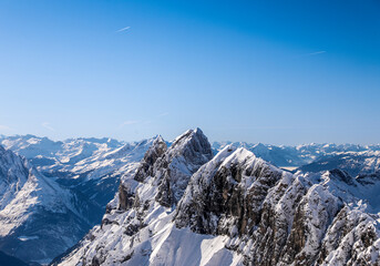 Titlis is a mountain located in the Swiss Alps, more precisely in the canton of Obwalden.

