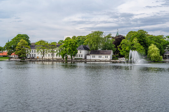 Lake Breiavatnet in Stavanger, Norway