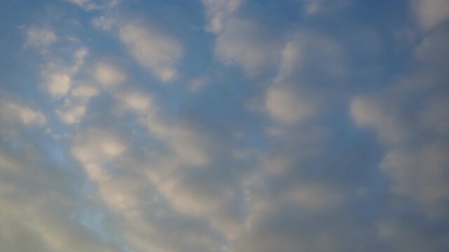 Altocumulus high cumulus heaped cloud genus that belongs mainly to stratocumuliform. Globular masses or rolls in layers or patches. Cumuliform stratocumuliform clouds, altocumulus signifies convection