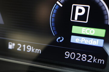 走行距離9万キロを超えた車の距離計