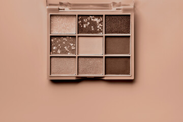 Eyeshadow colorful shades palette in mocha mousse color