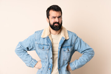 Obraz premium Caucasian man with beard over isolated background angry