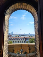 Fernsehturm, Berlin, Blick, Zionskirche, Ausblick, Stadt, Kirche, Tür © Pascal // Spree
