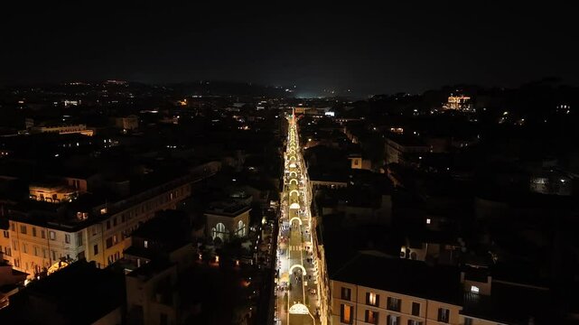 Le luminarie di Natale in via del Babuino a Roma.
Ripresa aerea con drone delle luci di natale allestite per le feste nella citt&agrave; di Roma. 