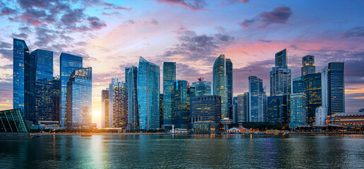 Naklejka premium Singapore city skyline landmark financial business district and Singapore Flyer at Marina Bay cityscape, Singapore downtown