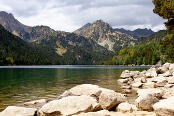 san mauricio lake