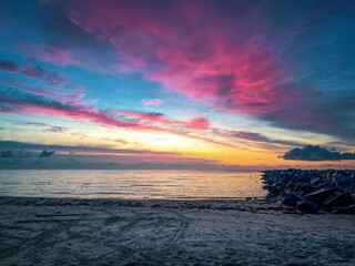 Fototapeta premium sunrise over the sea