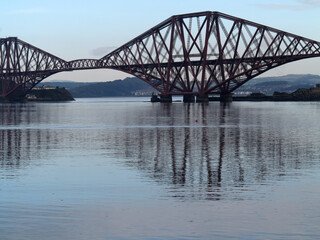 Obraz premium Forth Rail bridge viewed from South Queensferry - Edinburgh - Midlothian - Scotland - UK