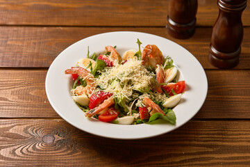Shrimp Salad with Parmesan Cheese and Vegetables