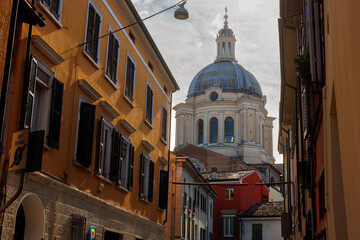 Fototapeta premium Dome of the cathedral in historic old town of Mantova, Italy