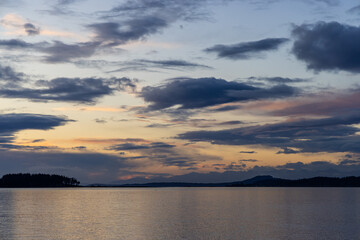 Fototapeta premium Dawn Sky Over Calm Waters in Sidney, Vancouver Island, Canada
