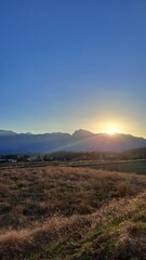Obraz premium 夕日が差す南アルプスの風景
