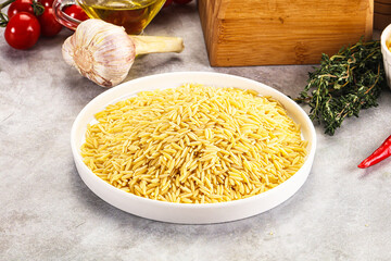 Italian raw dry pasta risoni