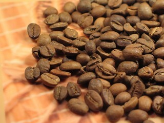 Single-Origin Brown Coffee Beans and Natural Ingredients