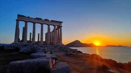 Obraz premium Stunning Sunset at the Ancient Greek Temple of Aegina