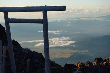 Mt.Fuji, Hiking from summit viewing Izu peninsula
