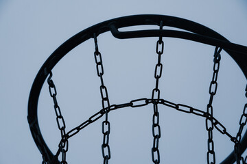 BAsketballkorb an öffentlicher Basketballanlage