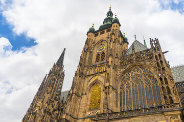 Fototapeta premium Cathedral of Saints Vitus, Wenceslaus and Adalbert in Prague