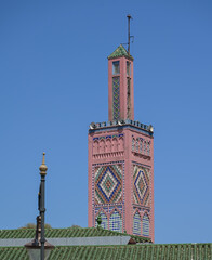 Minaret or tower of the Mosque Sidi Bou Abib in the Place du 9 avril. English : Square of the 9th...