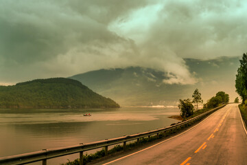 Abendstimmung auf der E6