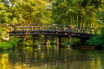 Alte Holzbr&uuml;cke &uuml;ber die Spree