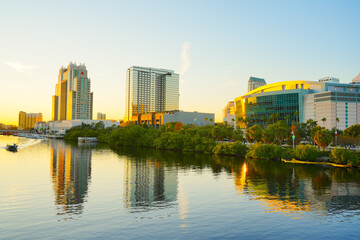 Fototapeta premium Tampa, Florida USA - Dec 01, 2024: Tampa downtown and Waterfront walk sunset sun set landscape 