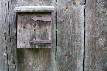 Antique Wooden Mailbox - Rustic and Timeless Design