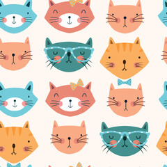 Seamless pattern with cats head on white background. 