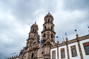 Naklejka premium zapopan centro, basilica, arquitectura, edificio, europa, house of god, torre, ciudad, hito, catedral, viajando