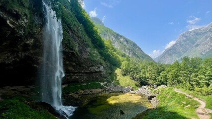 Fototapete bei efototapeten.de bestellen   