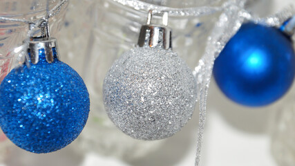 New Year's fantasies how to decorate a house and a Christmas tree