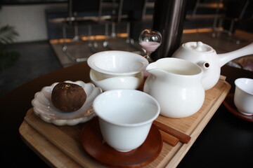 tea pots and cup