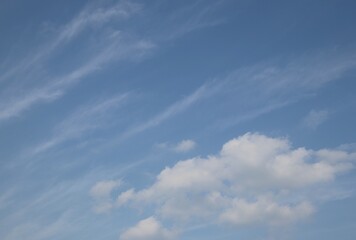 Fototapeta premium 秋空と雲