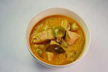 Ready-to-eat chicken curry