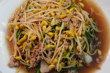 Stir-fried soybeans with oyster sauce