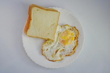 Fried chicken eggs with bread
