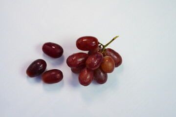 Ready-to-eat red seedless grapes