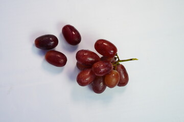 Ready-to-eat red seedless grapes
