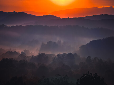 Sunrise over the Great Smoky Mountains in Tennessee. These Blue Ridge mountains are like no other!