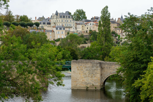 Thouars and the Thouet River