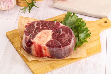 Raw beef ossobuco for roast