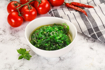 Gourmet chuka salad with sesame