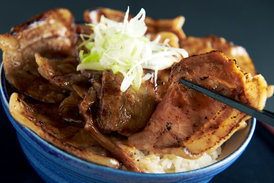 Pork bowl