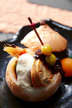 Japanese gratin with whole onions