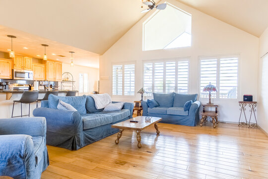 Cozy living room with modern decor and natural light in a sunny home atmosphere